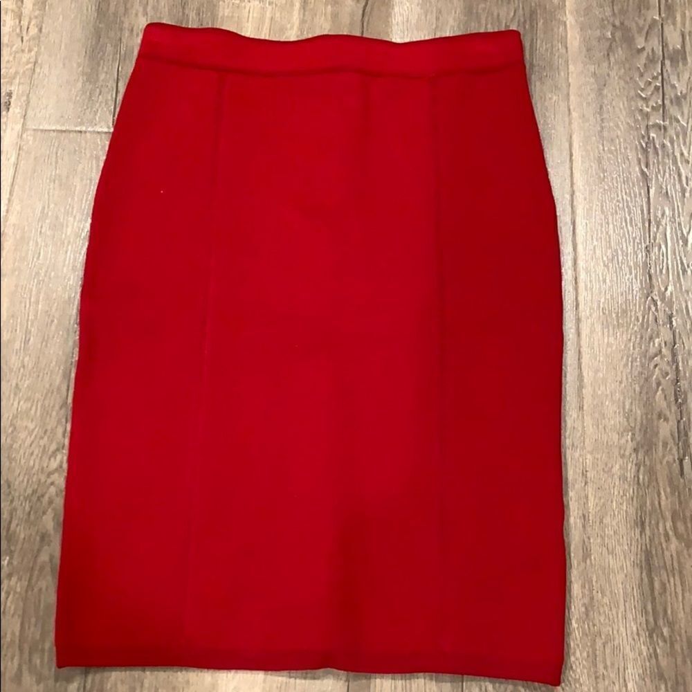 🎉last deal ❤️Cache Red  skirt